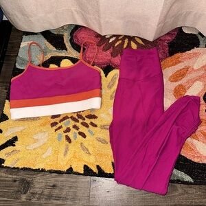 Women’s Magenta Leggings & Crop Top Set - Pink Activewear